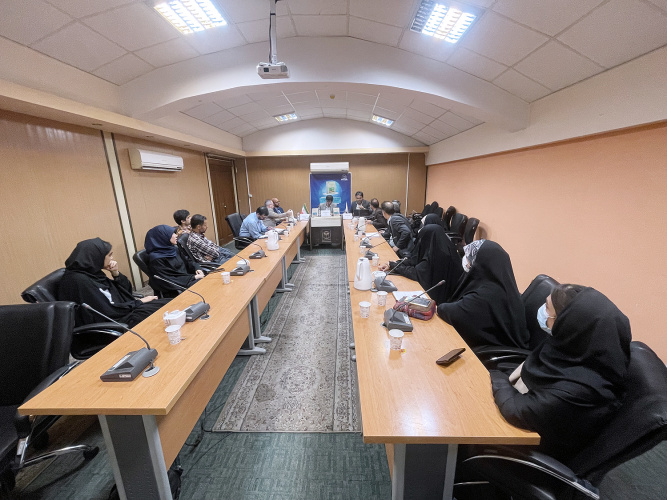 Проведение семинара по критике книги «Дискурс сближения исламских мазхабов в Египте» в Международном университете исламских мазхабов