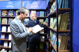 حضور هیات علمی دانشگاه بین المللی مذاهب اسلامی در غرفه دانشگاه، در سی و ششمین نمایشگاه کتاب تهران