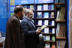 بازدید ریاست محترم دانشگاه بین المللی مذاهب اسلامی از غرفه‌های دانشگاه در سی و ششمین نمایشگاه کتاب تهران
