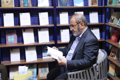 بازدید ریاست محترم دانشگاه بین المللی مذاهب اسلامی از غرفه‌های دانشگاه در سی و ششمین نمایشگاه کتاب تهران