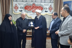 دیدار صمیمانه جمعی از مسئولان دانشگاه با خانواده شهید مهدی شعبانی از شهدای دفاع مقدس جنگ ۱۲روزه