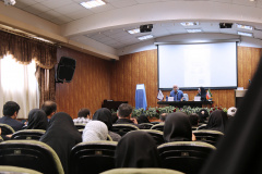 نشست علمی با عنوان فهم در علوم انسانی به همراه رونمایی از کتاب تاریخ فلسفه اثر خولیان ماریاس ترجمه دکتر سیدمحمدتقی شاکری عضو هیات علمی دانشگاه مذاهب اسلامی