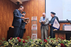 نشست علمی با عنوان فهم در علوم انسانی به همراه رونمایی از کتاب تاریخ فلسفه اثر خولیان ماریاس ترجمه دکتر سیدمحمدتقی شاکری عضو هیات علمی دانشگاه مذاهب اسلامی