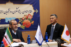 گزارش تصویری// دیدار رئیس دانشگاه بین‌المللی مذاهب اسلامی و سفیر کشور ژاپن در ایران