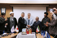 گزارش تصویری// دیدار رئیس دانشگاه بین‌المللی مذاهب اسلامی و سفیر کشور ژاپن در ایران